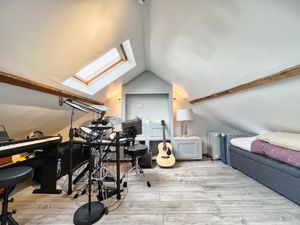 Photo 11- click for photo gallery